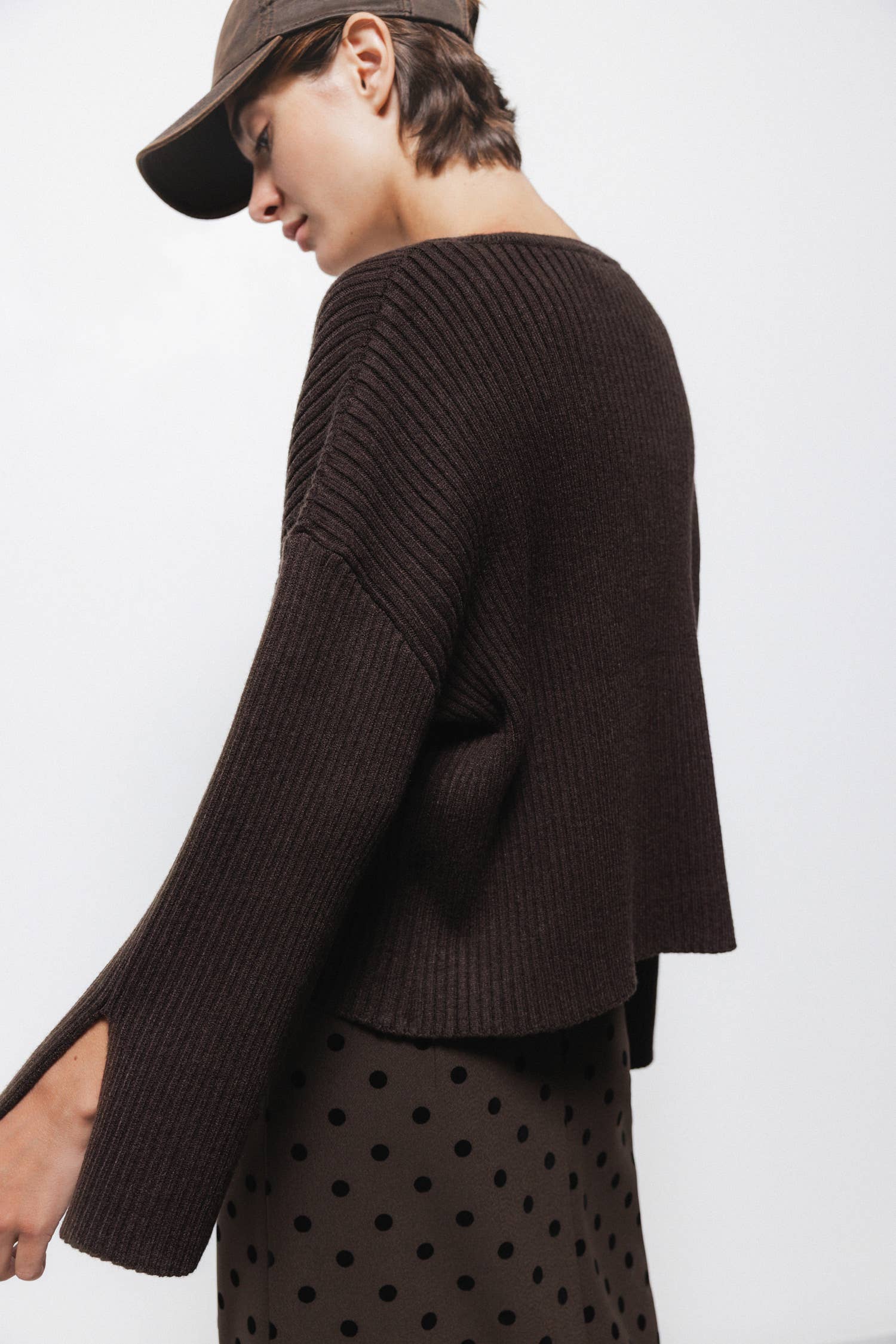 Cardigan a coste in maglia con bottoni