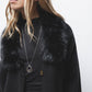 Cappotto in maglia con colletto in ecopelliccia