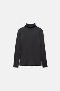 Maglione a maglia rasata con collo alto