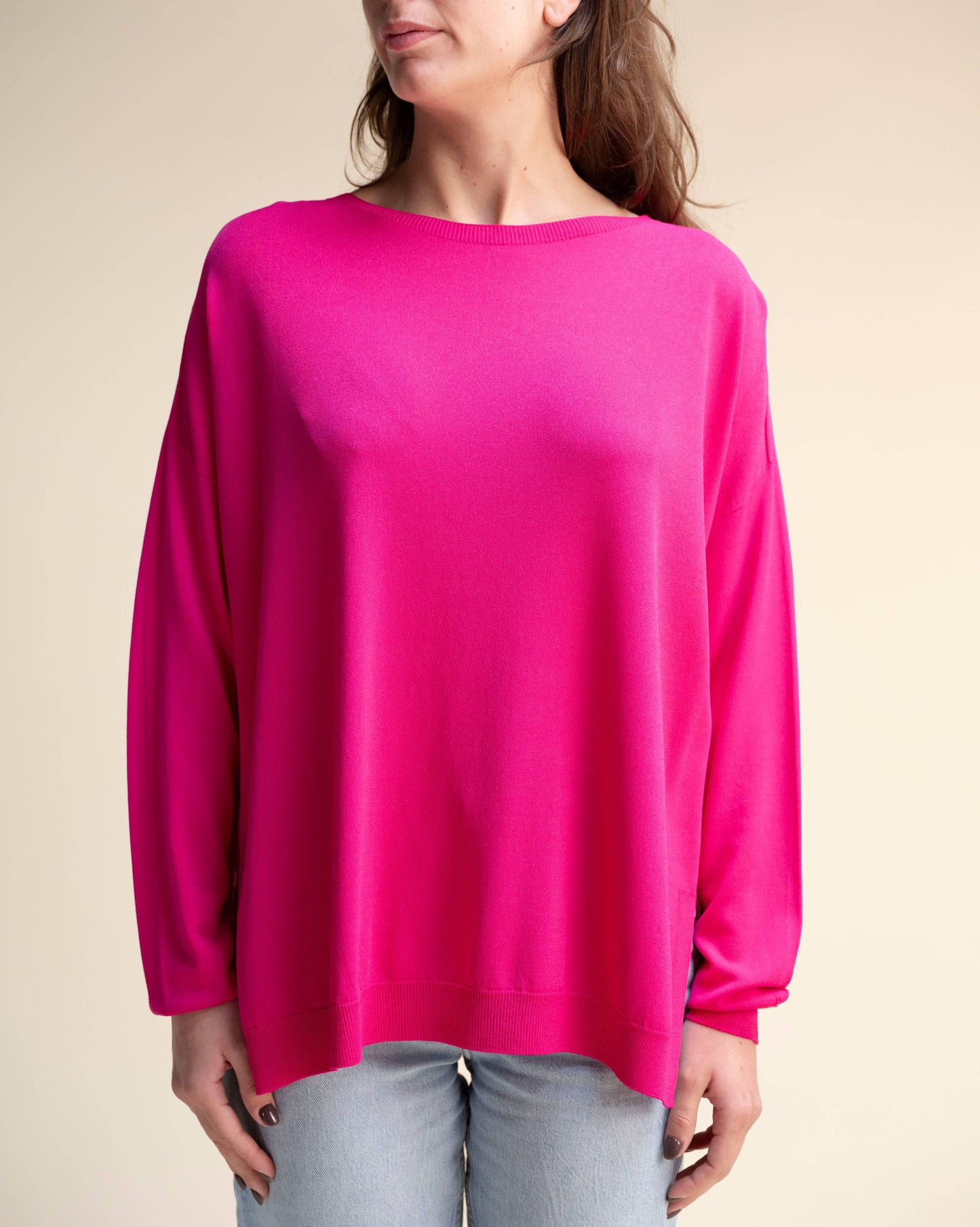 Maglione maxi in viscosa con scollo a barca e maglia 3D