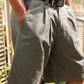 Shorts sartoriali grigi con pieghe