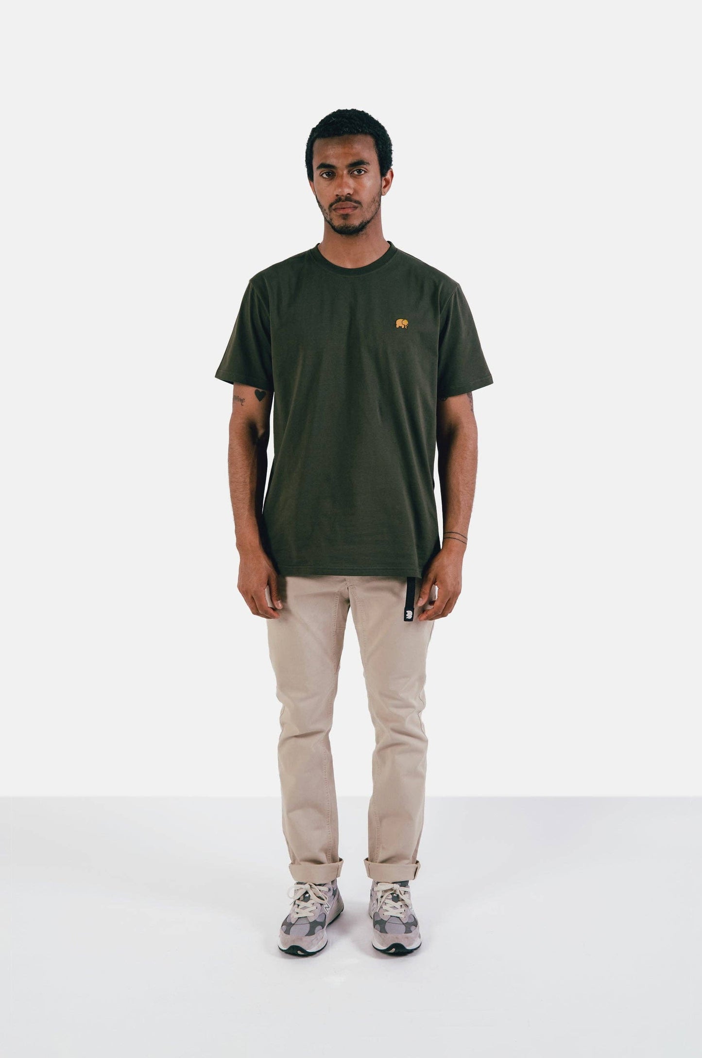 T-shirt essenziale in cotone biologico verde Kombu