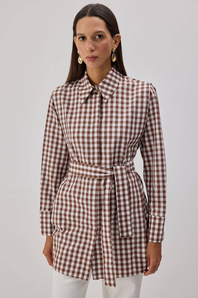 Camicia lunga a quadretti con cintura