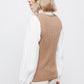Gilet in maglia strutturata a trecce con scollo a V