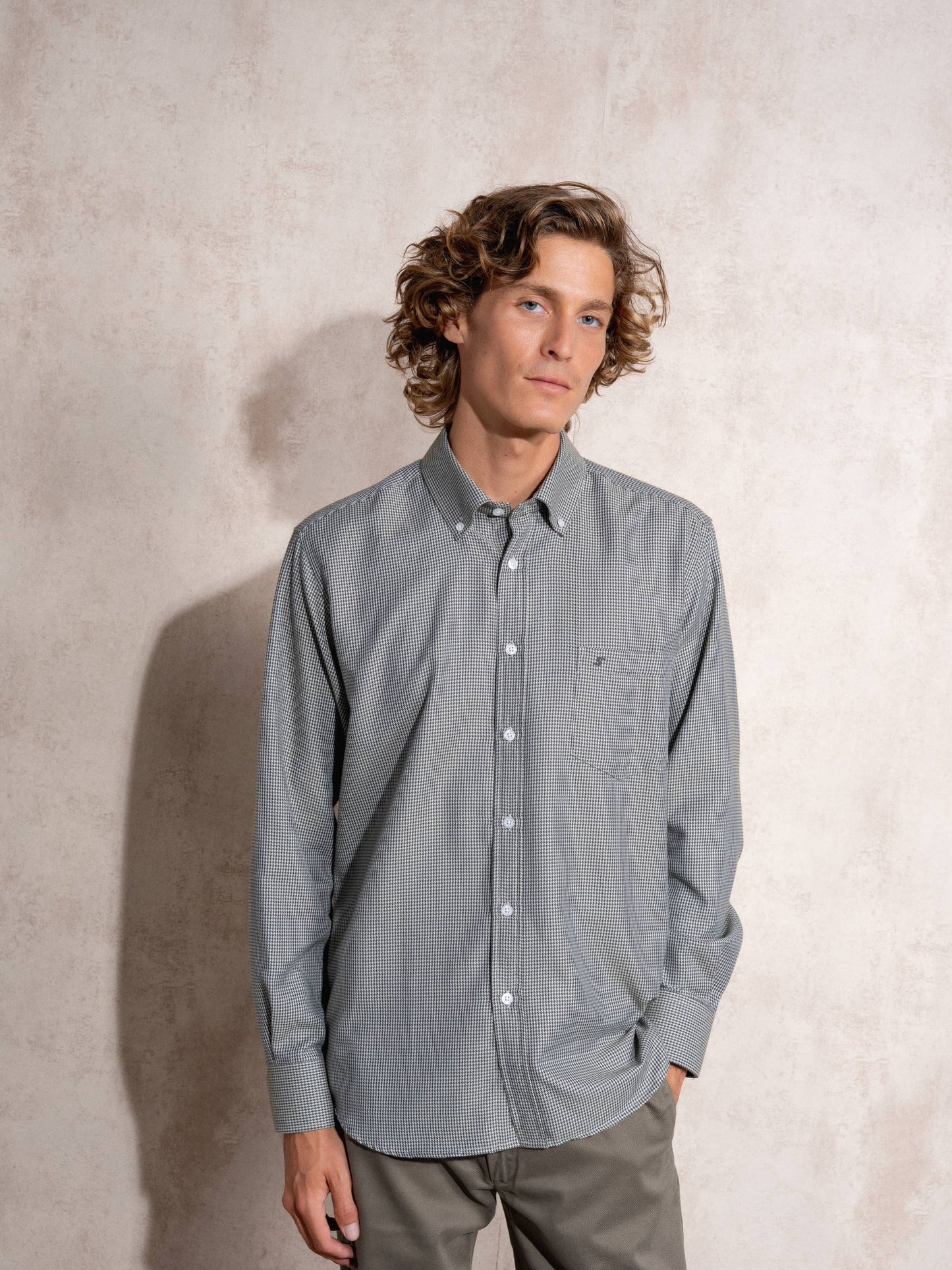 Camicia da uomo in cotone misto a microquadri