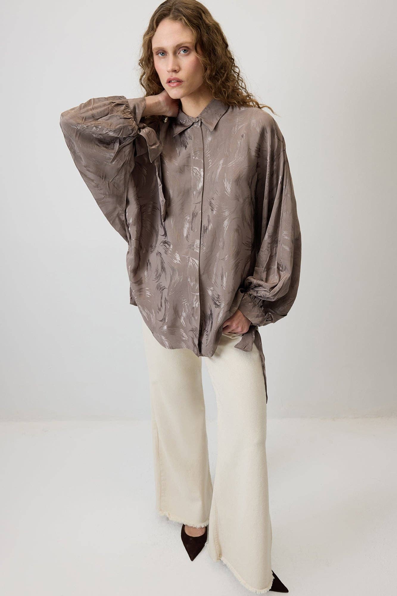 Camicia jacquard oversize con maniche a palloncino