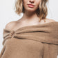 Maglione in maglia con cappuccio e scollo off-shoulder