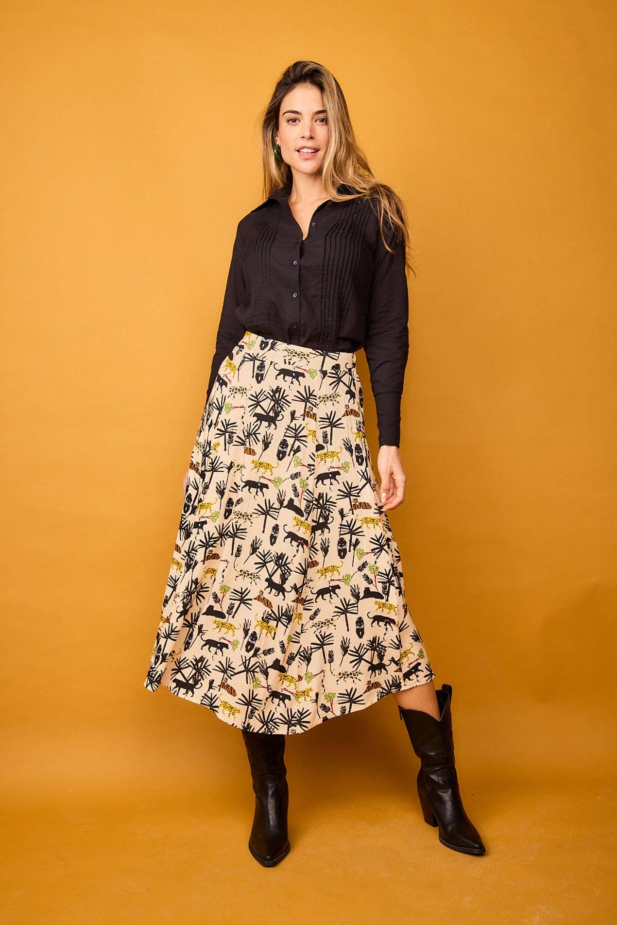 Camicia Rocio nera in cotone con pieghe