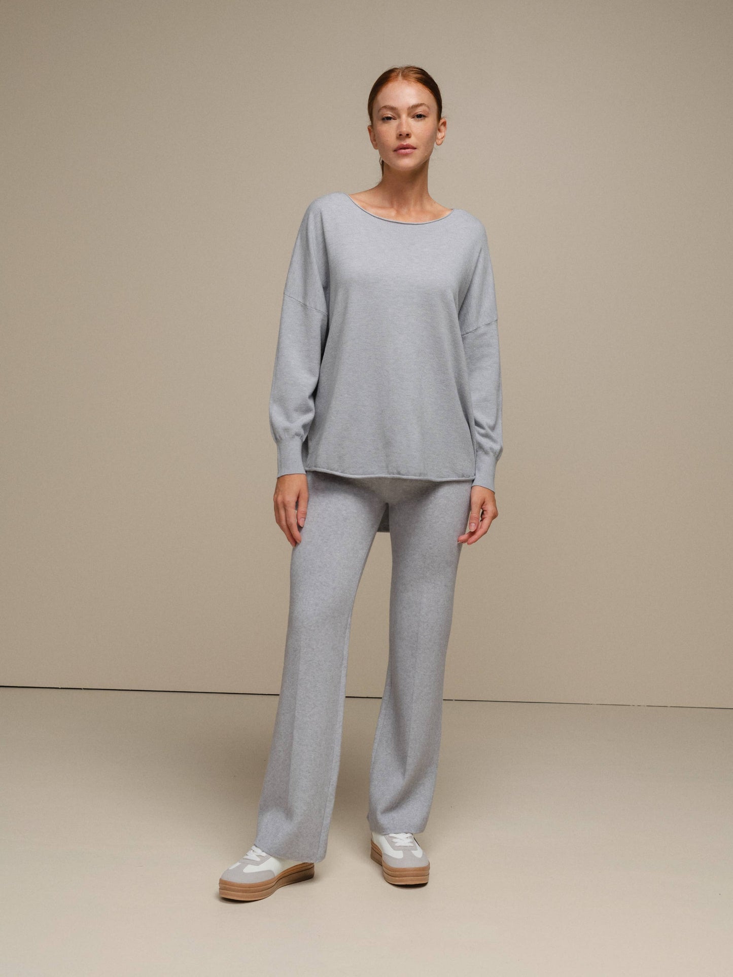 Maglia donna oversize in viscosa e maglia leggera