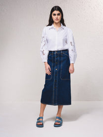 Gonna midi in denim con bottoni frontali