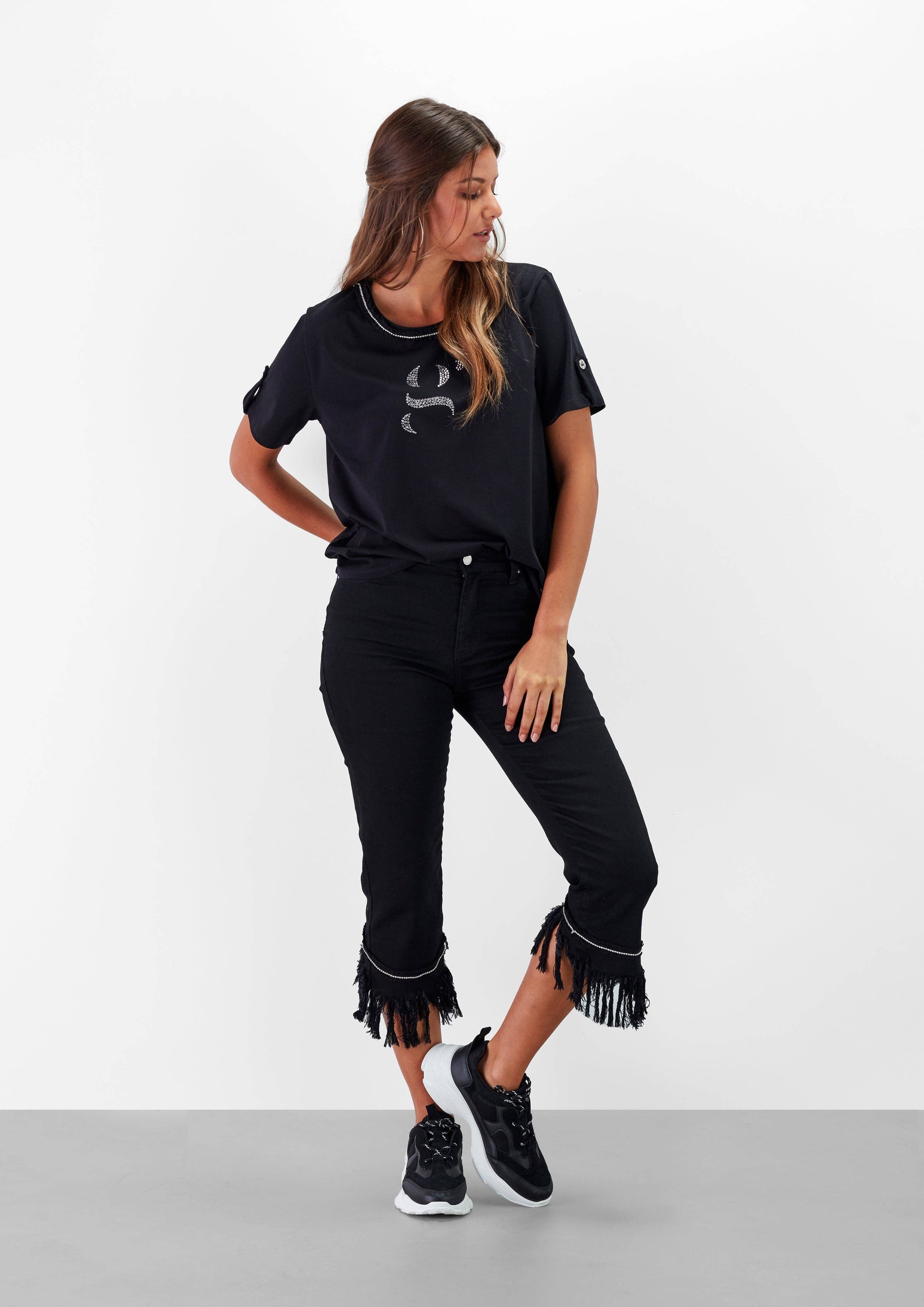 T-shirt con applicazione G in strass