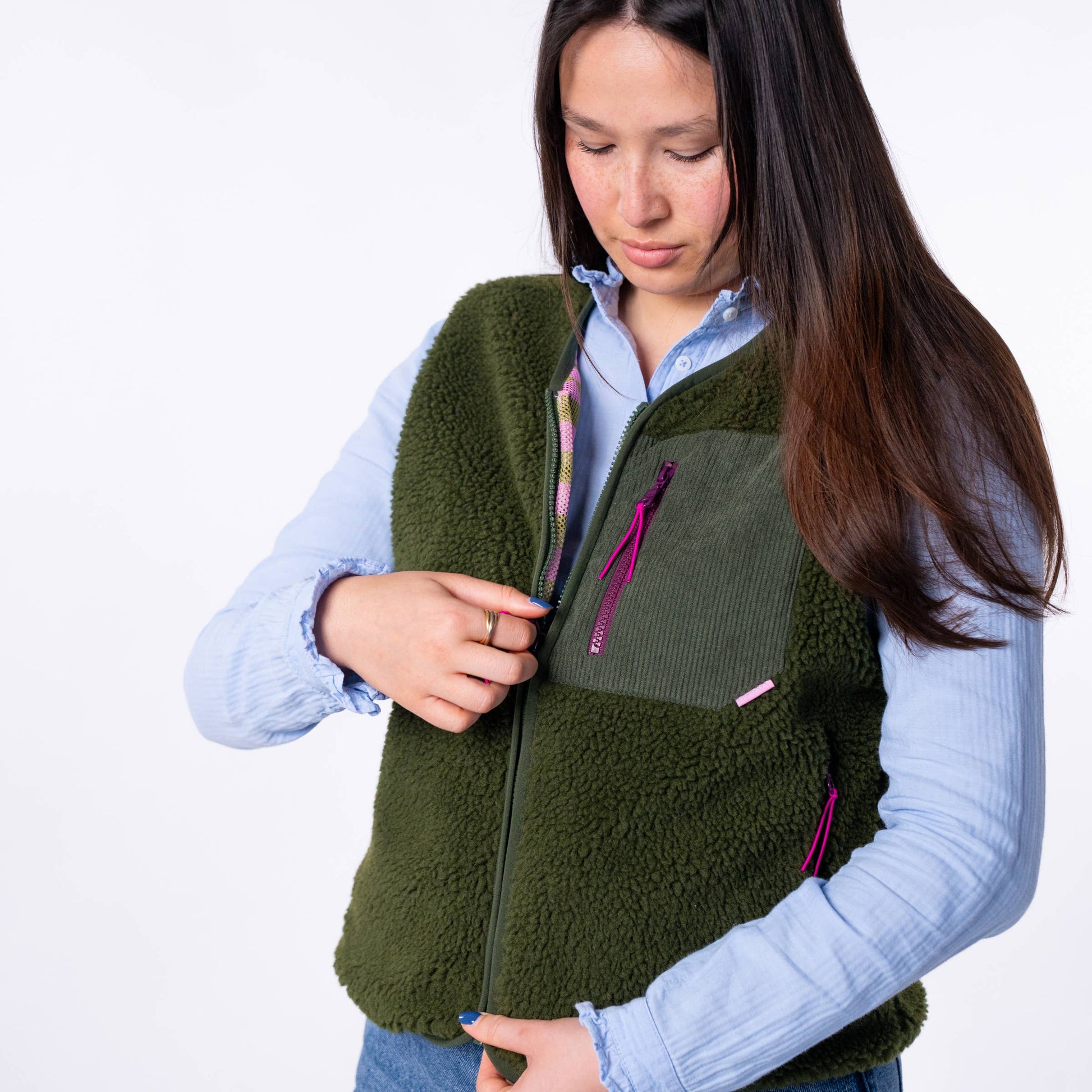 Gilet donna in sherpa con zip color kaki