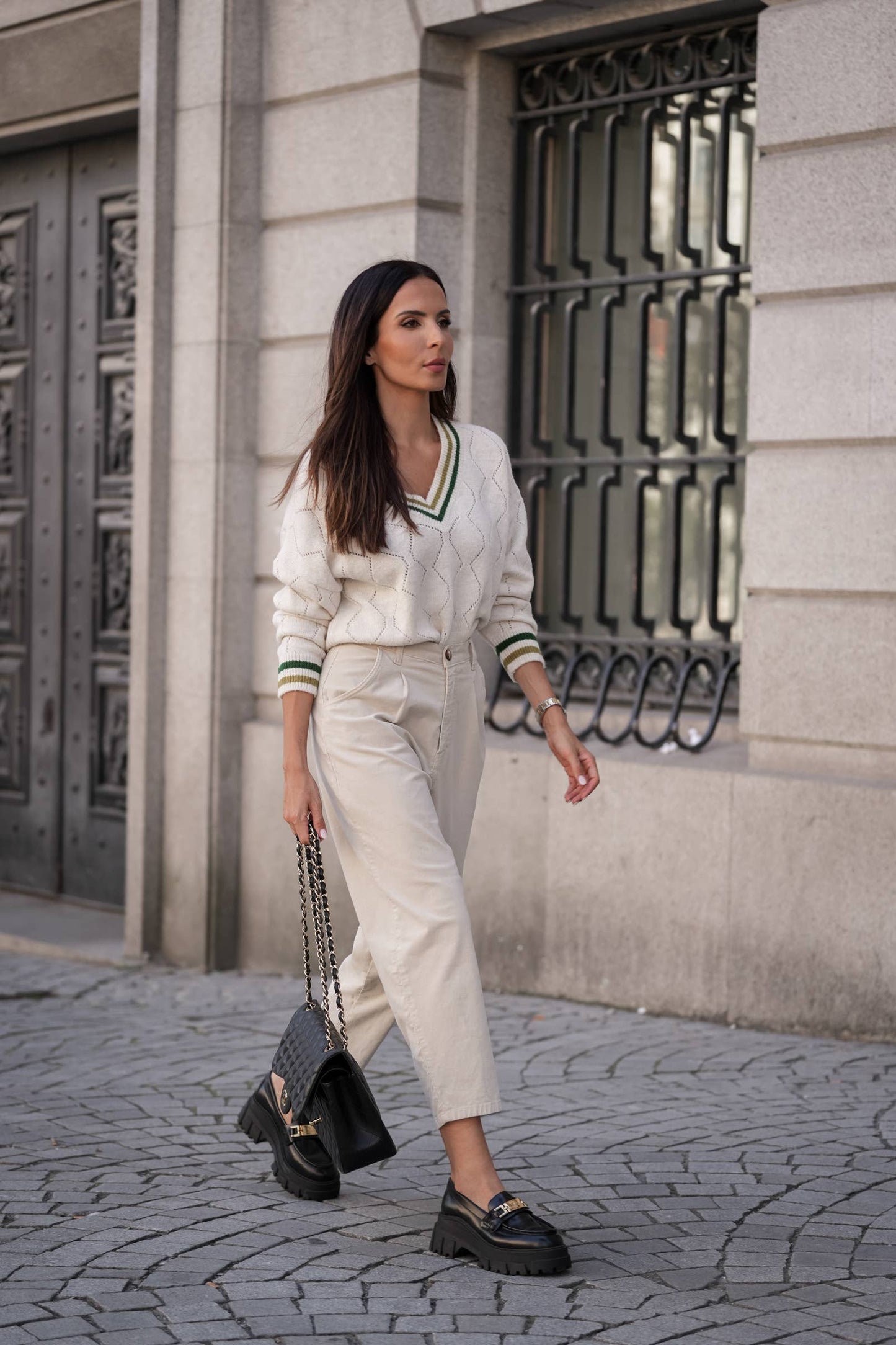 Pantaloni in velluto a coste con chiusura a clip
