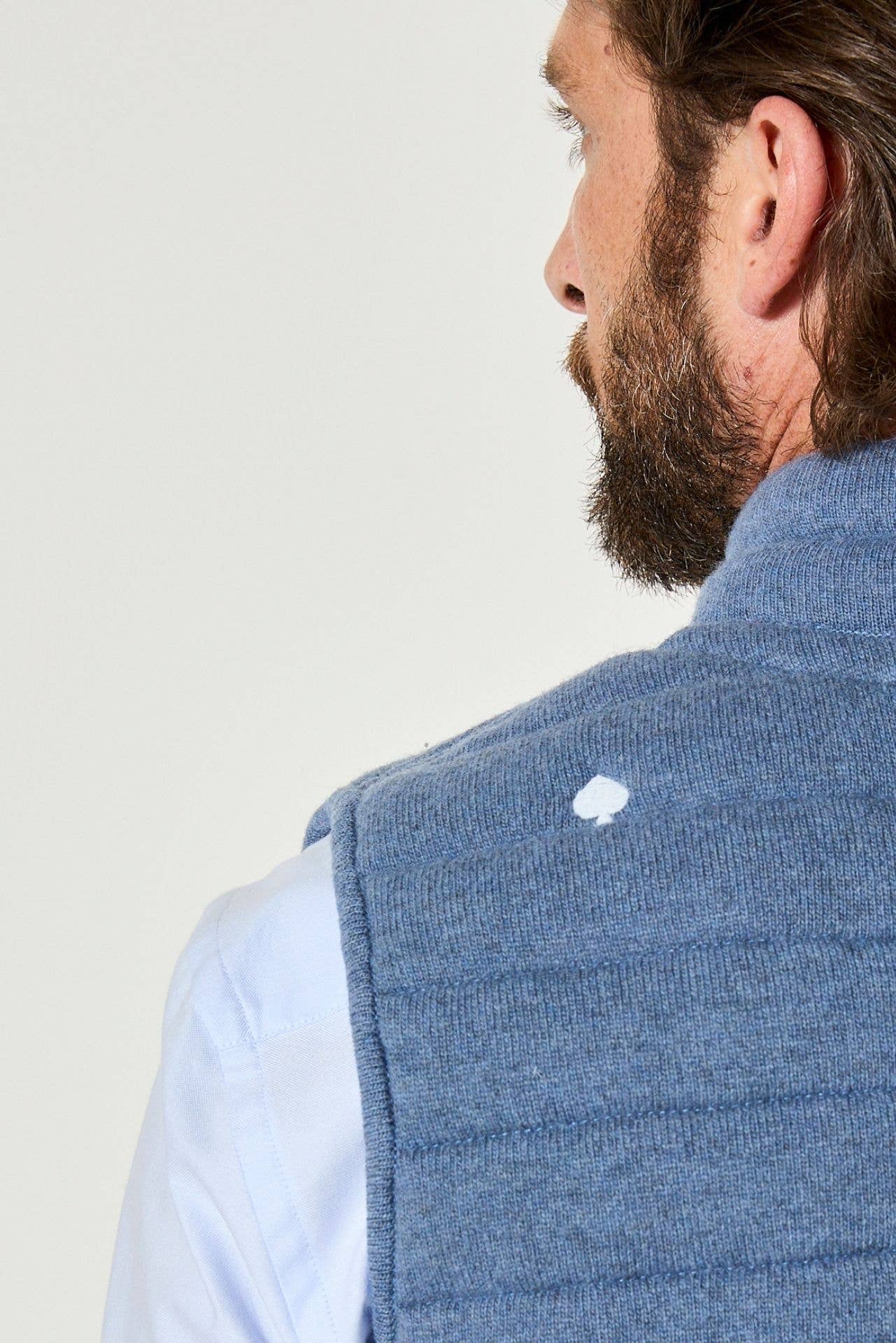 Gilet imbottito in lana merino con zip e tasche blu chiaro