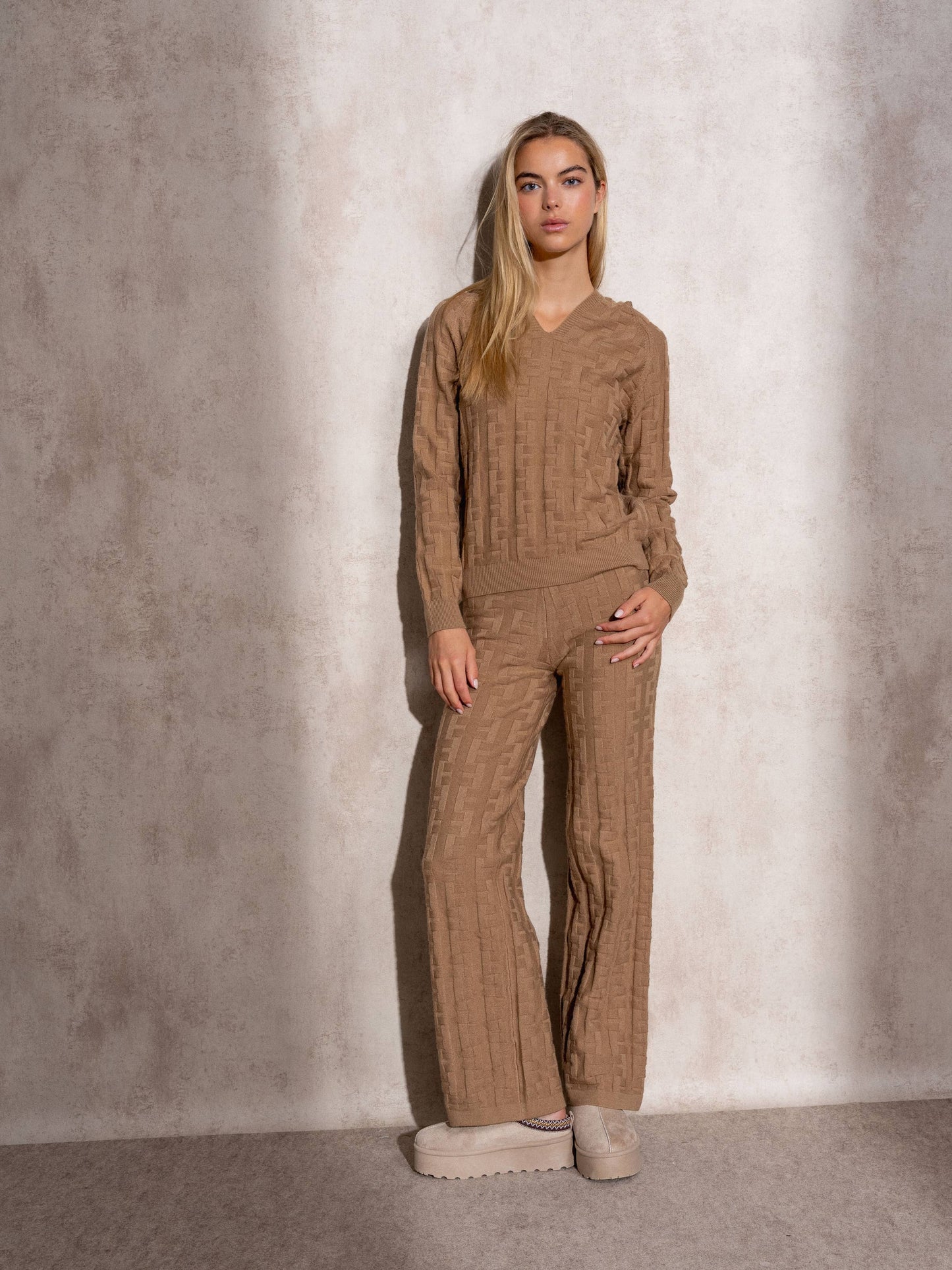 Maglione con cappuccio jacquard da donna