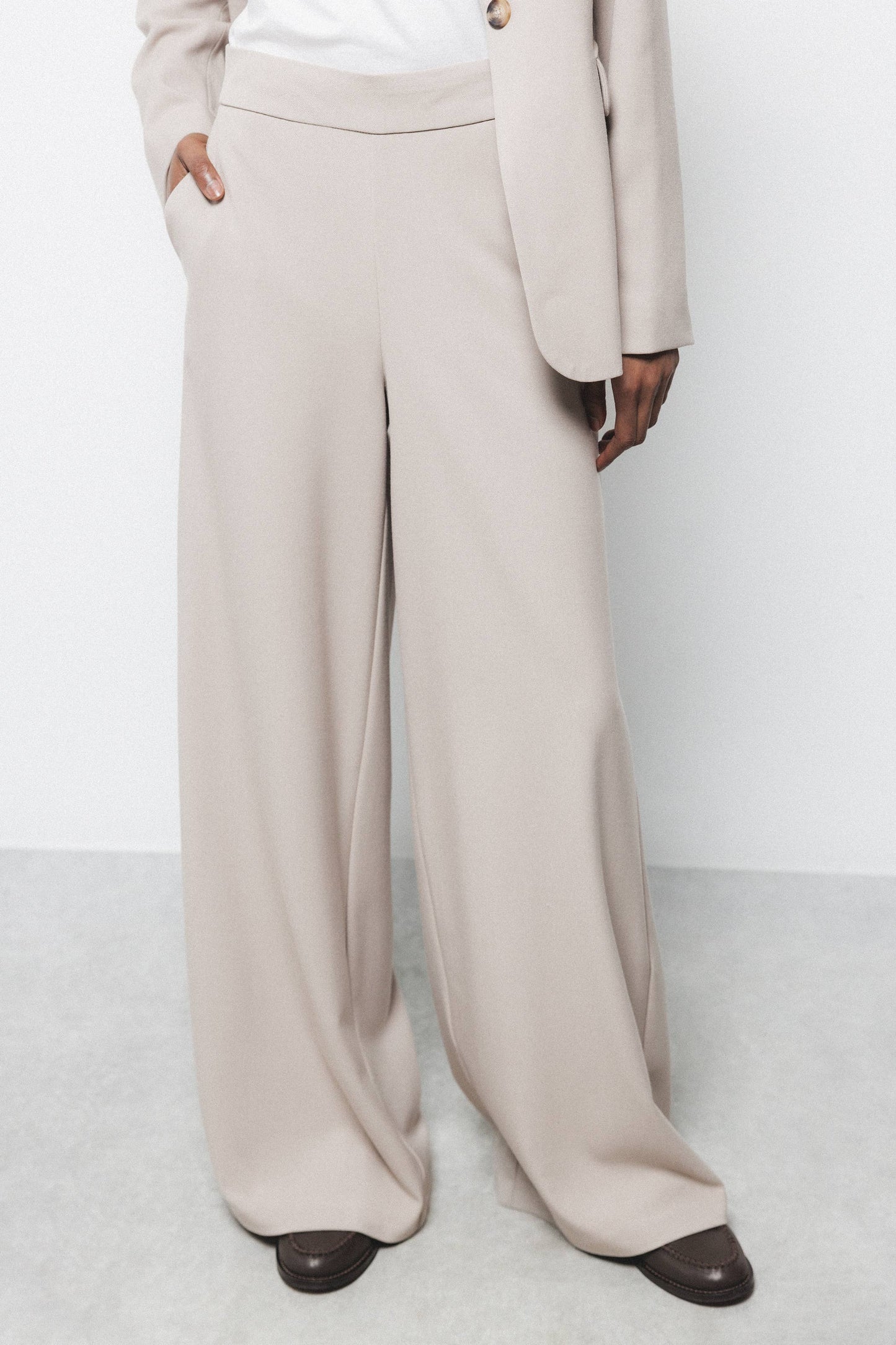 Pantaloni a Gamba Larga con Tasche Laterali