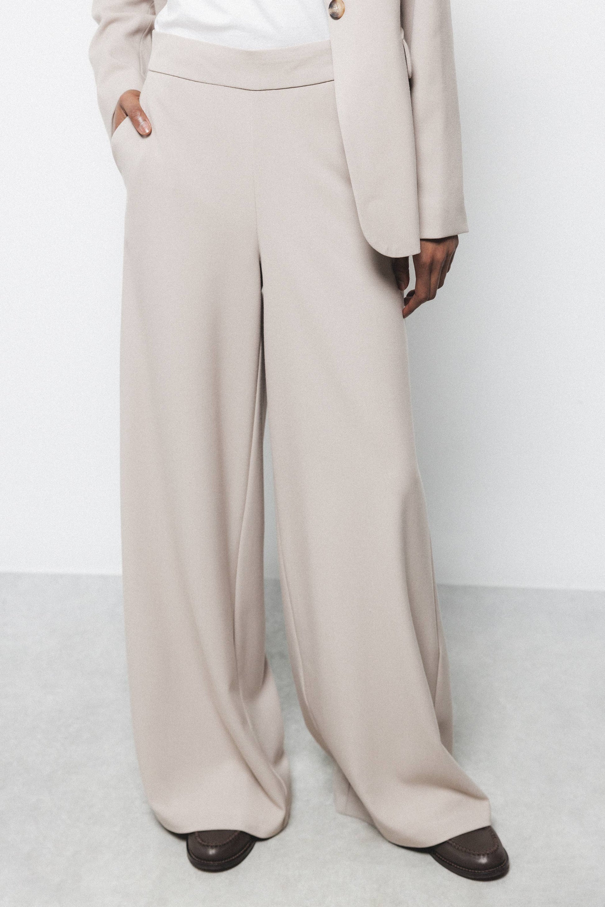 Pantaloni a Gamba Larga con Tasche Laterali