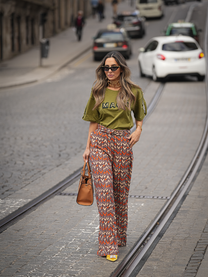 Pantaloni palazzo stampati a zig-zag