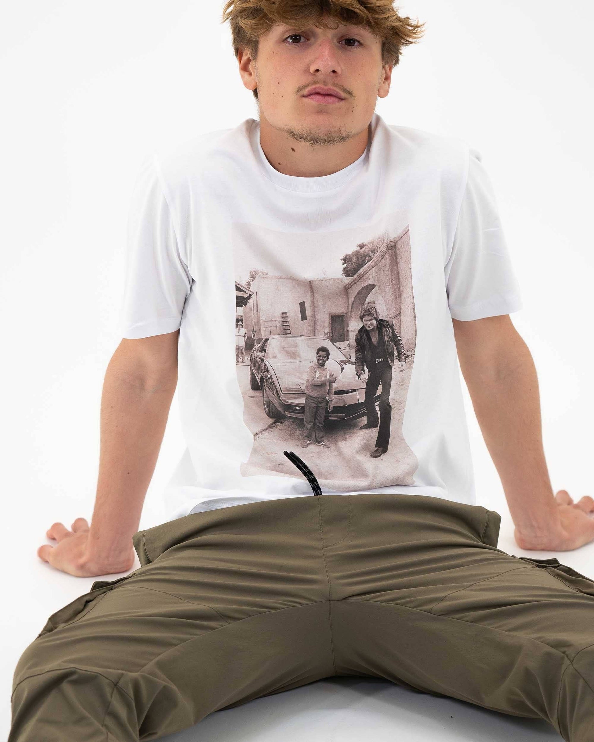 T-shirt unisex bianca con foto vintage