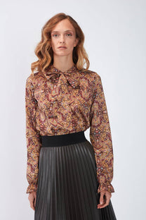 Blusa con fiocco stampa paisley