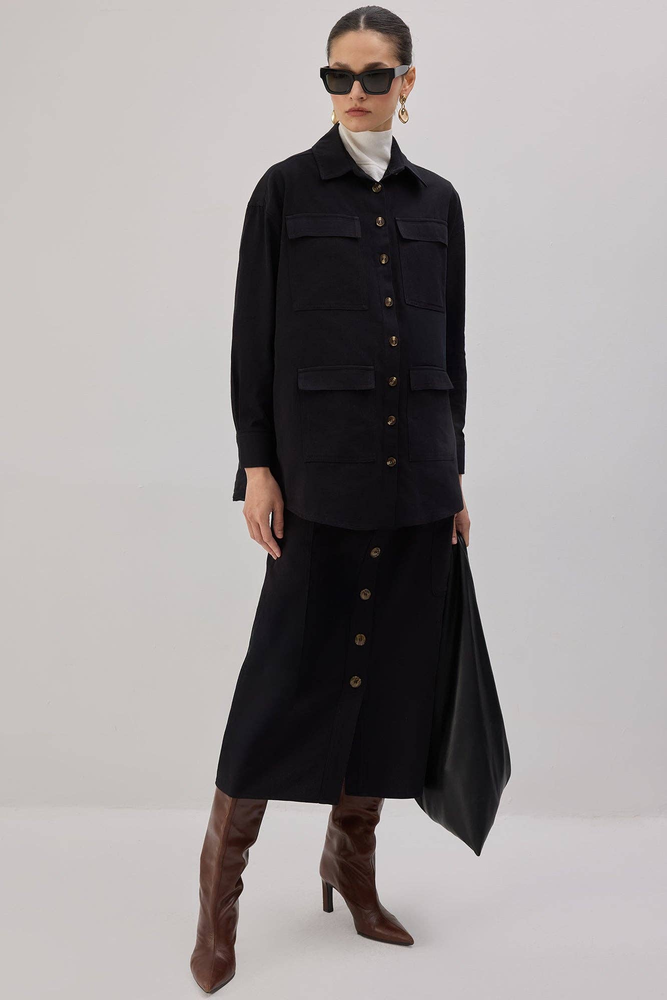 Camicia overshirt in gabardine con tasche cargo