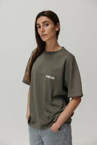 T-shirt corta oversize oliva in cotone organico