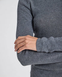 Maglia a maniche lunghe a costine in cotone biologico Freja grigio melange