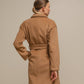 Cappotto doppiopetto con cintura da donna