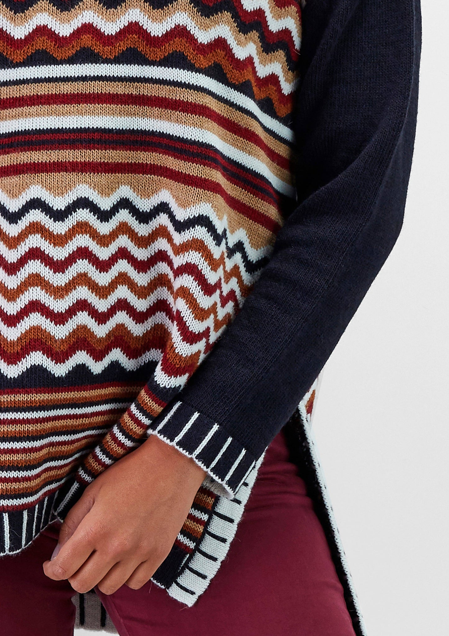 Maglione jacquard multicolor con motivo a onde
