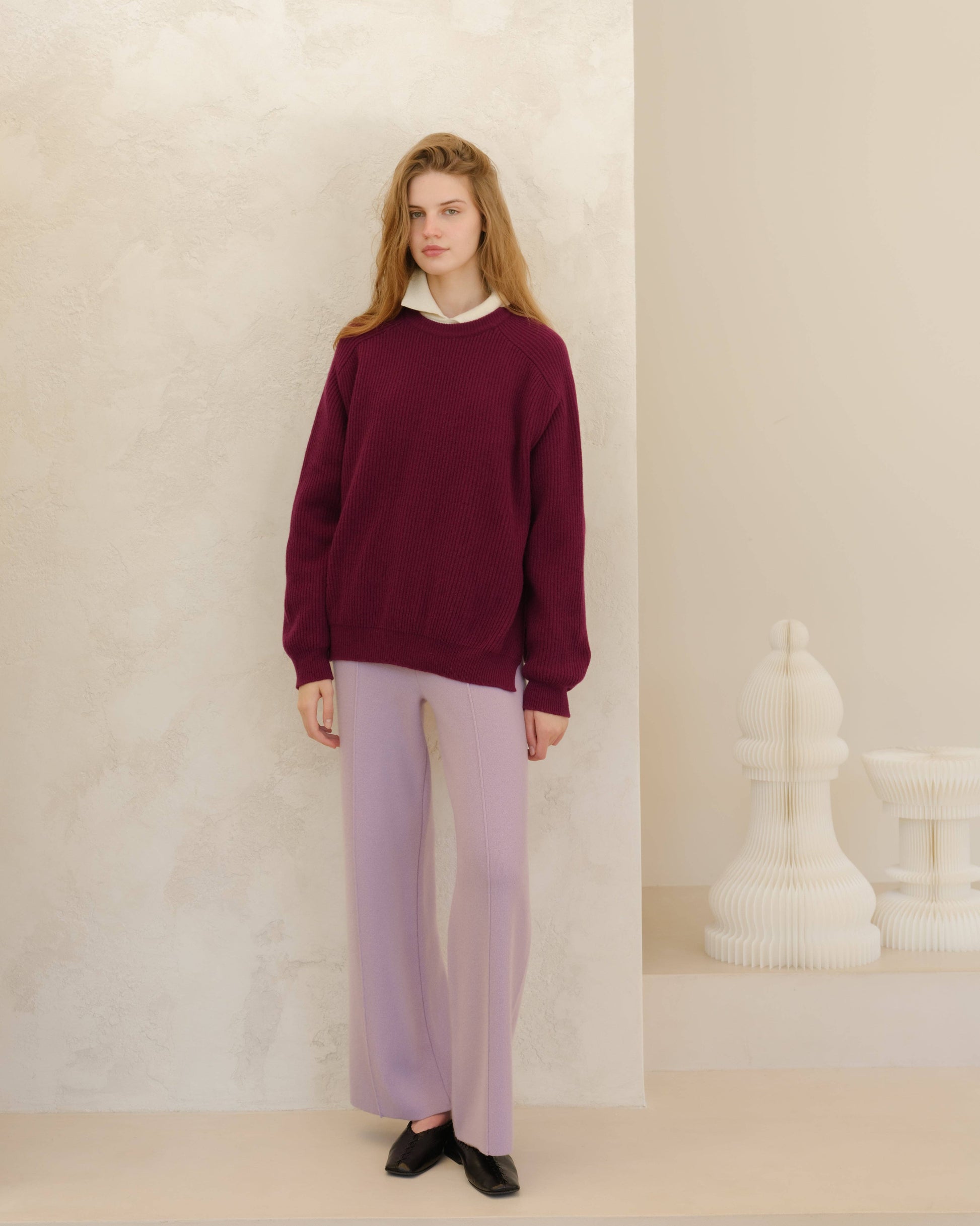 Maglione girocollo a coste con spacchi laterali in misto cashmere