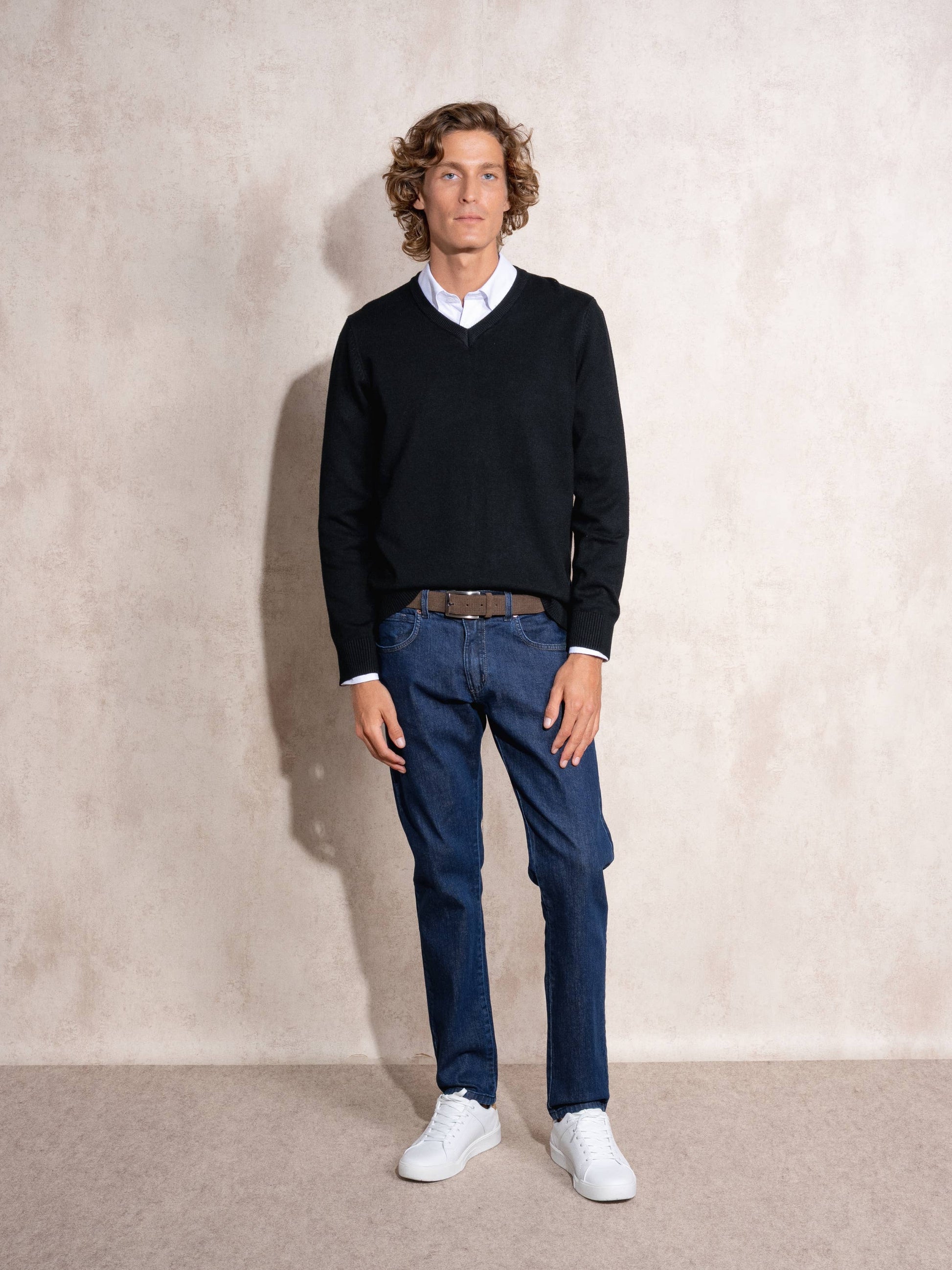 Maglione uomo scollo a V in viscosa mix