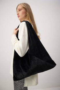 Borsa shopper in peluche nera