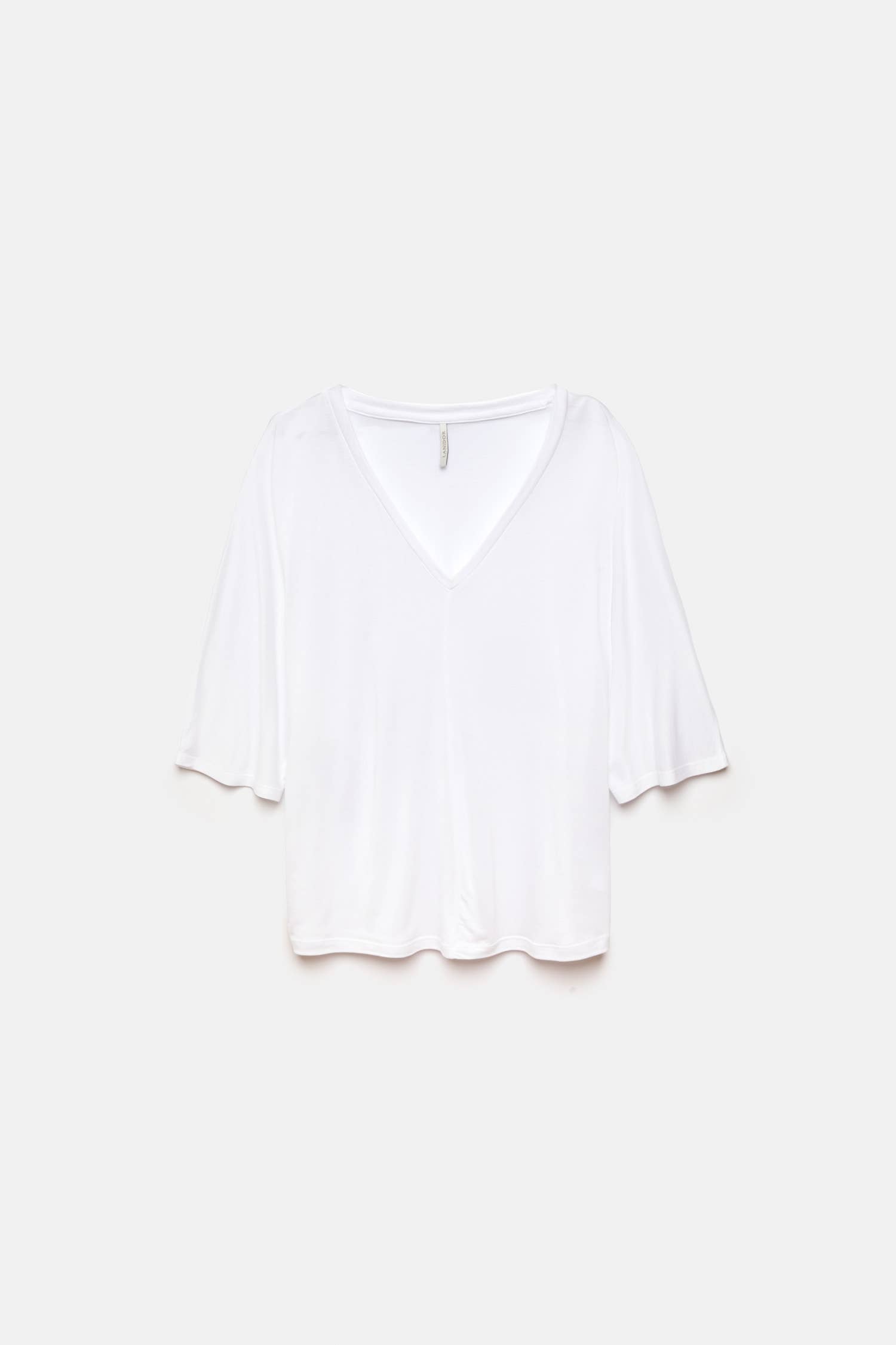 T-shirt oversize bianca in lyocell con scollo a V e maniche 3/4