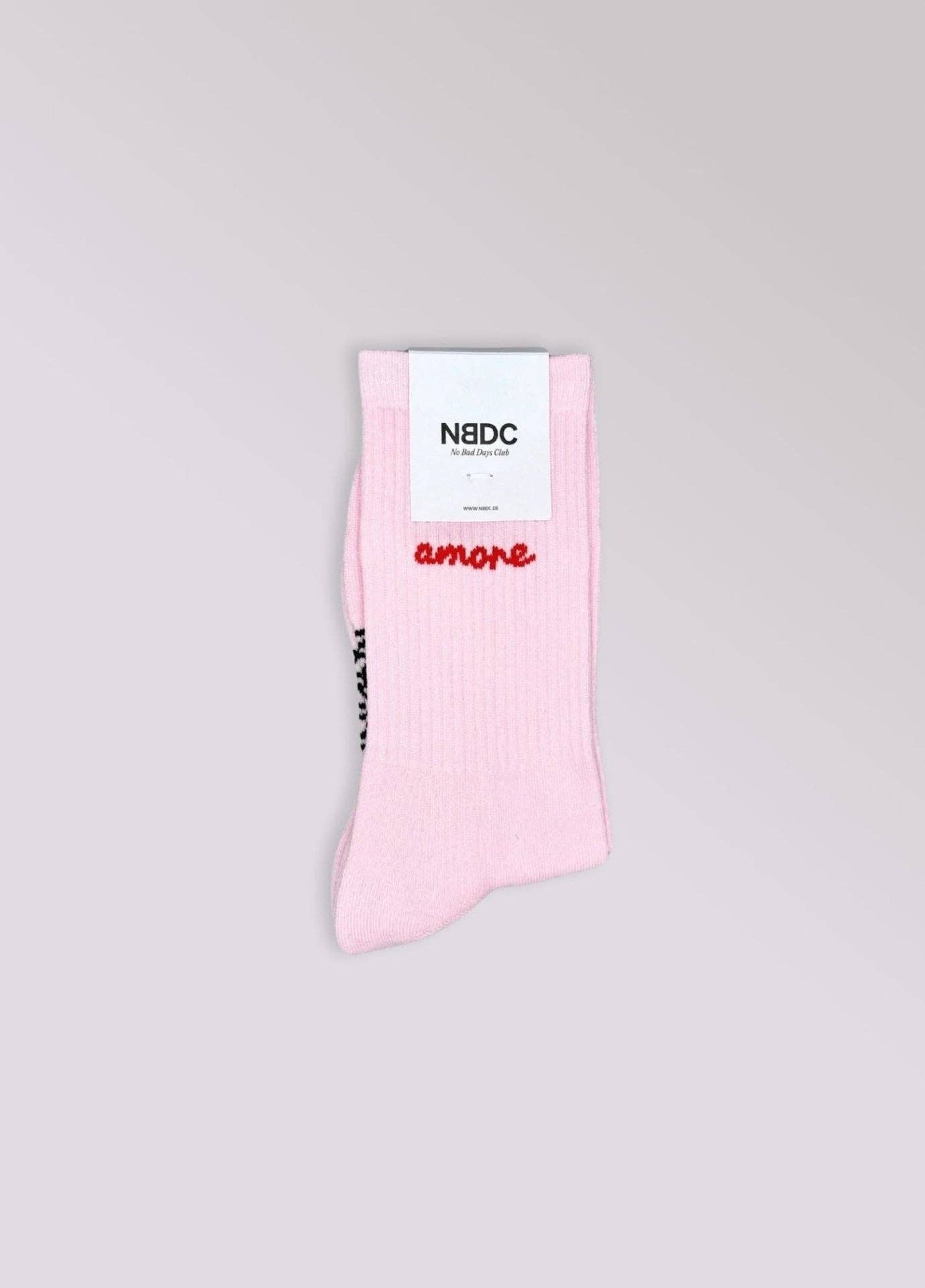 Calzini rosa con scritta “Amore”