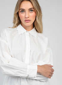 Camicia bianca SANAMA con colletto smerlato