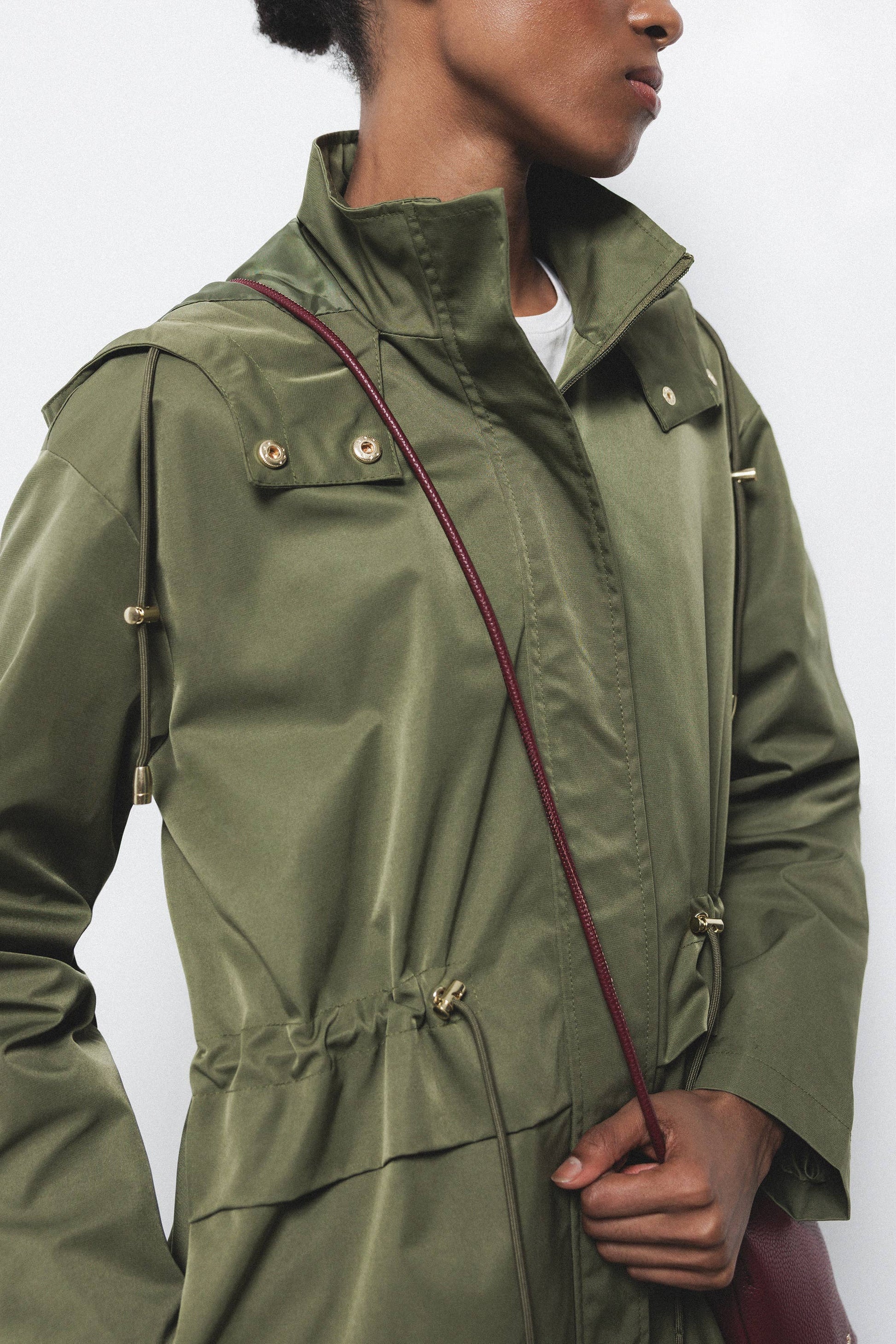 Parka semplice con cappuccio