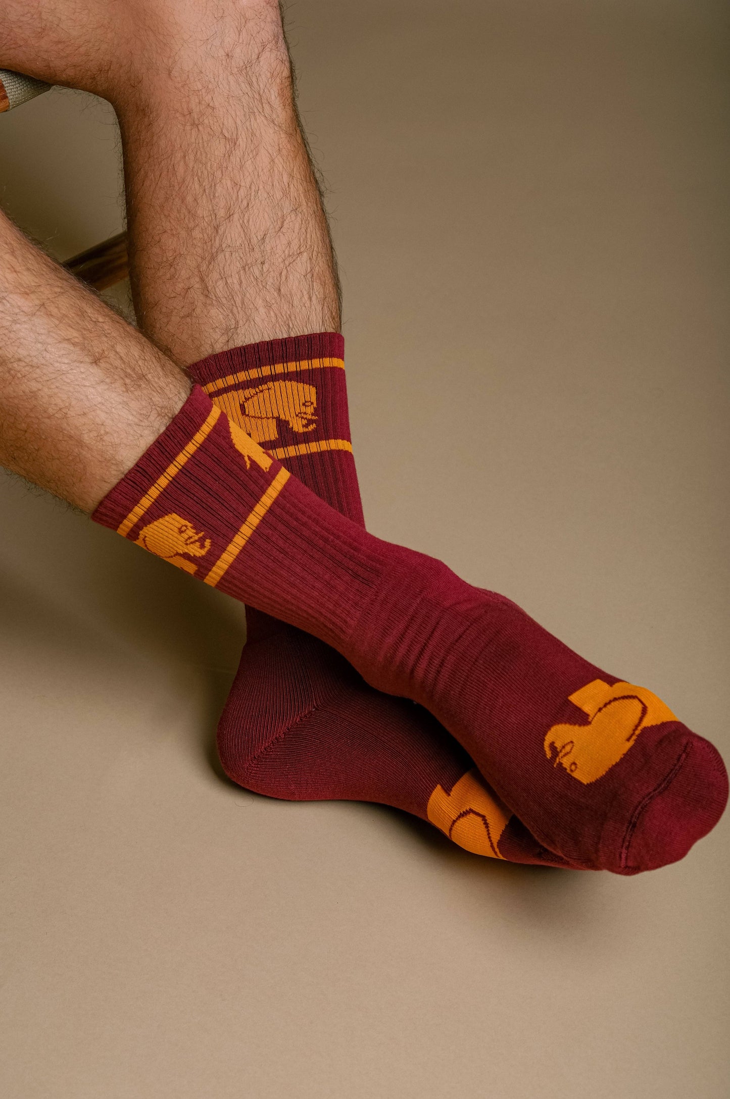 Calzini sportivi bordeaux in cotone biologico