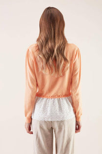Maglia in cotone con balza ricamata