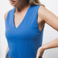 Top basic senza maniche con scollo a V