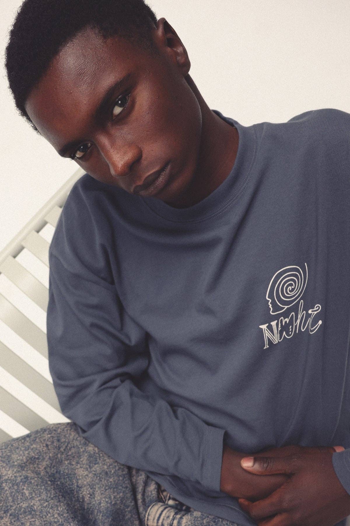 Maglietta lunga Looking in cotone organico