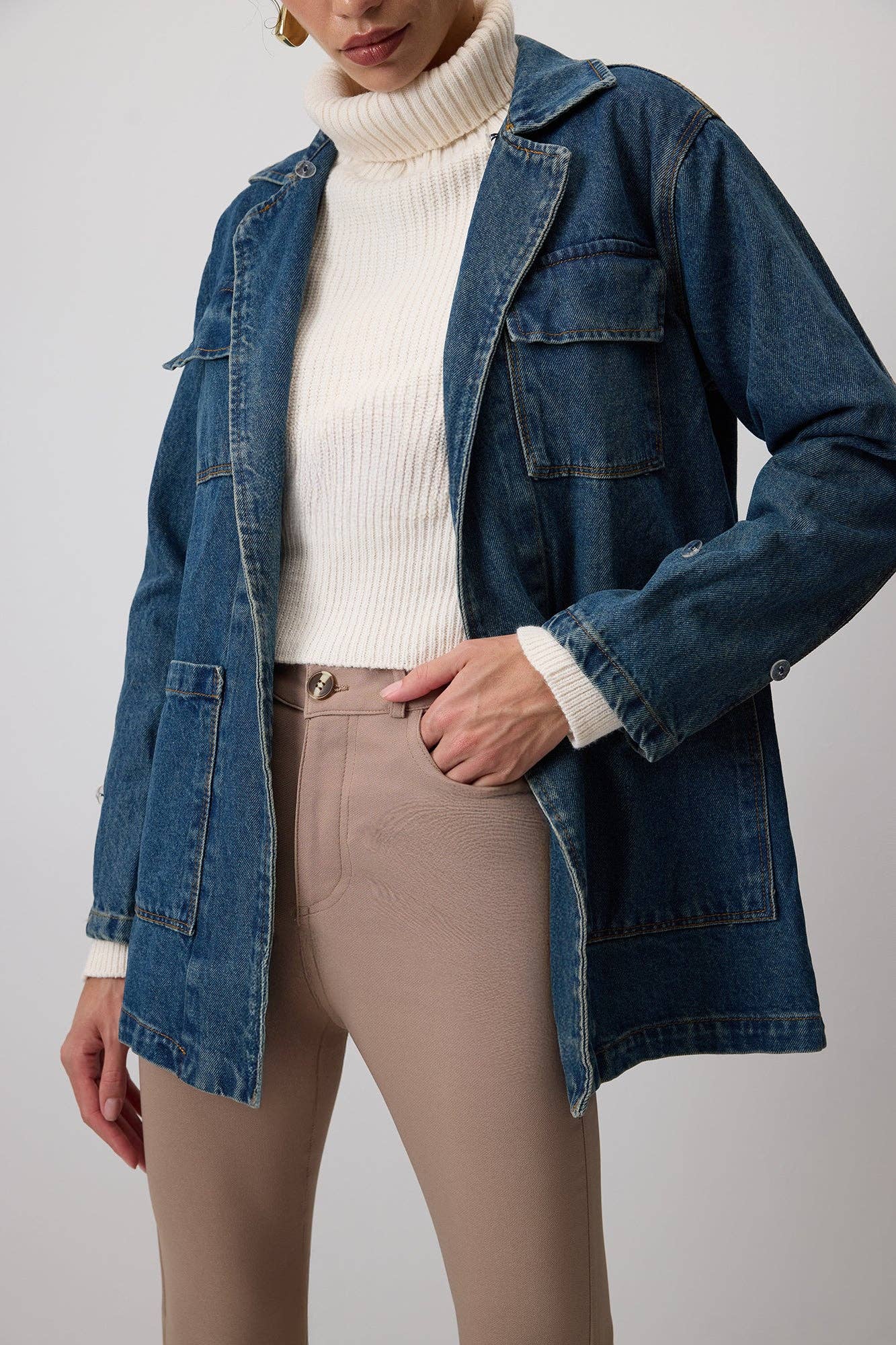 Giacca in denim con bordo in ecopelliccia