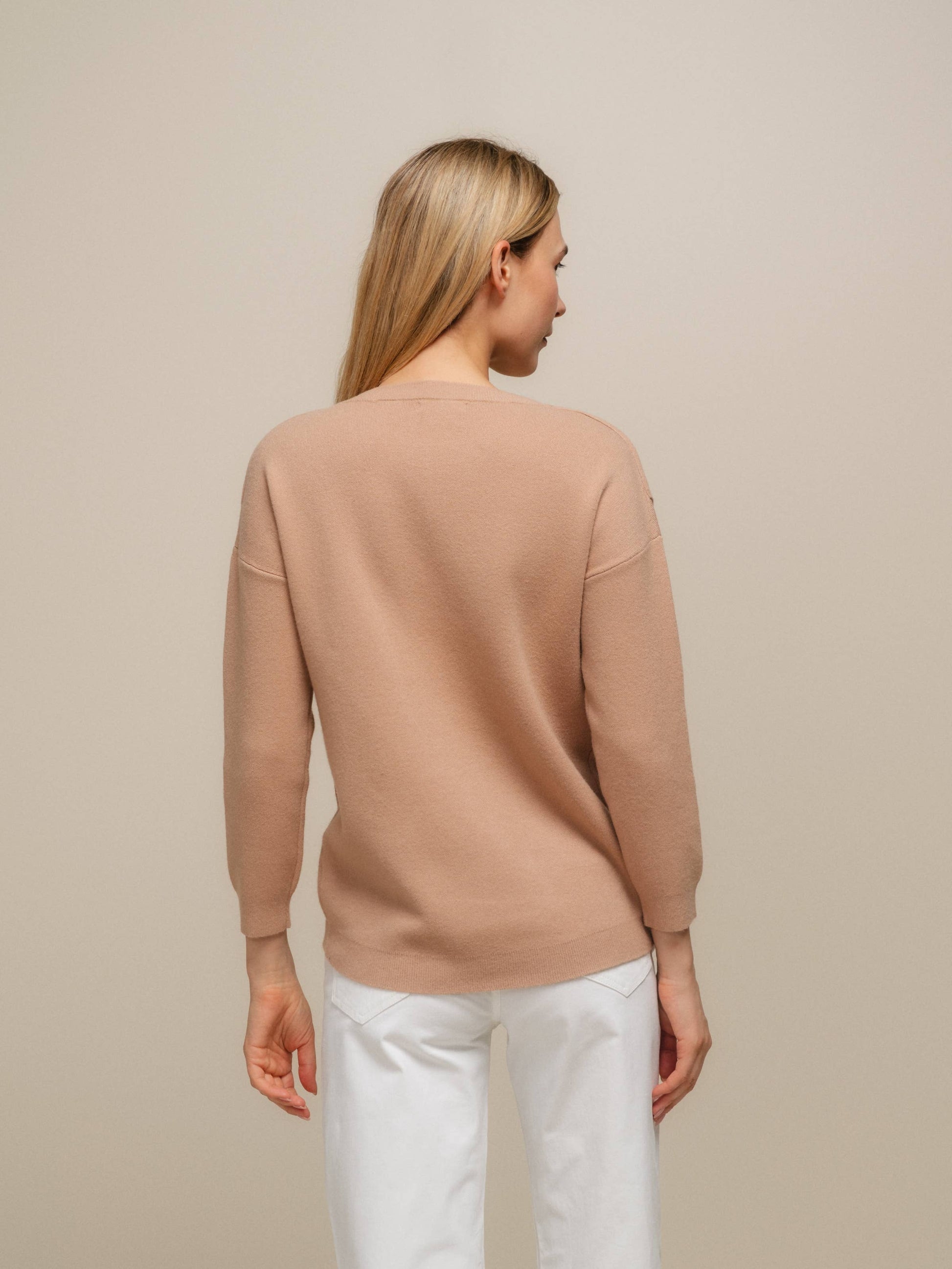 Maglione donna in maglia con tasche applicate