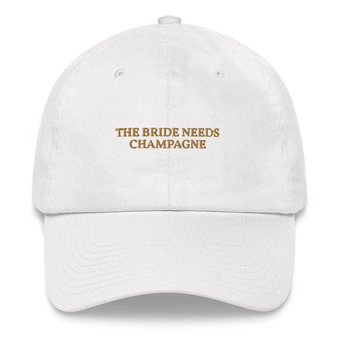 Cappellino dad hat ricamato “The Bride Needs Champagne”