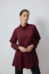 Camicia lunga con orlo a balze