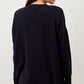 Maglione girocollo con ancora ricamata e paillettes