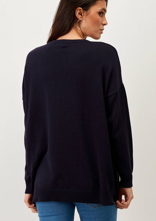 Maglione girocollo con ancora ricamata e paillettes