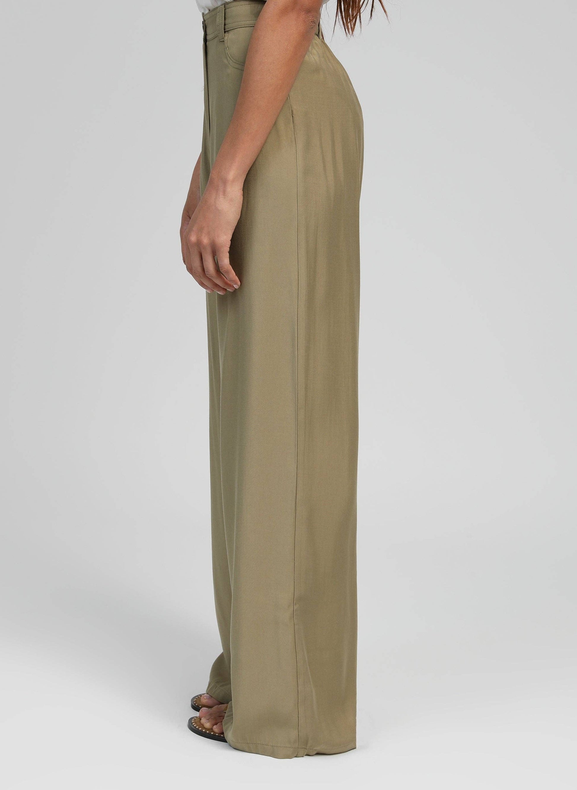 Pantaloni a vita alta svasati kaki in tessuto setoso