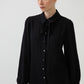 Camicia nera con colletto a foulard