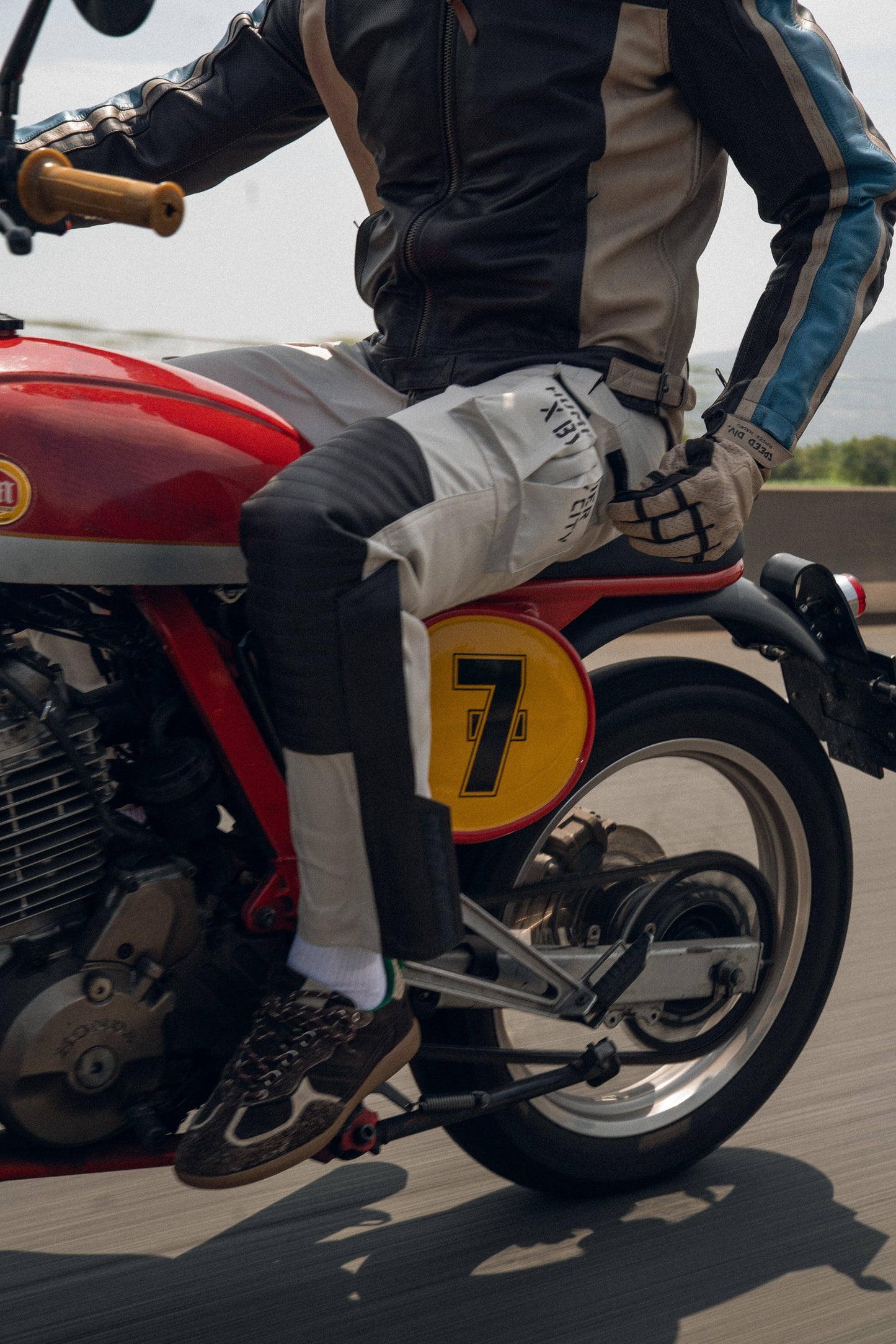 Guanti Lunghi da Moto in Pelle con Touchscreen