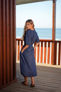 Abito midi blu a micro fiori in cotone